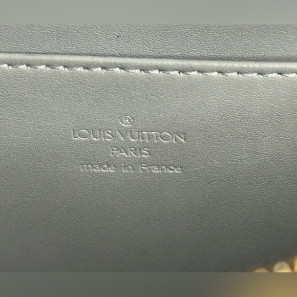 Authentic Louis Vuitton Monogram Vernis Murray Backpack - Picture 6 of 8